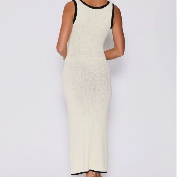 Contour Button Down Knit Midi Dress | Vici - Picture 4 of 4